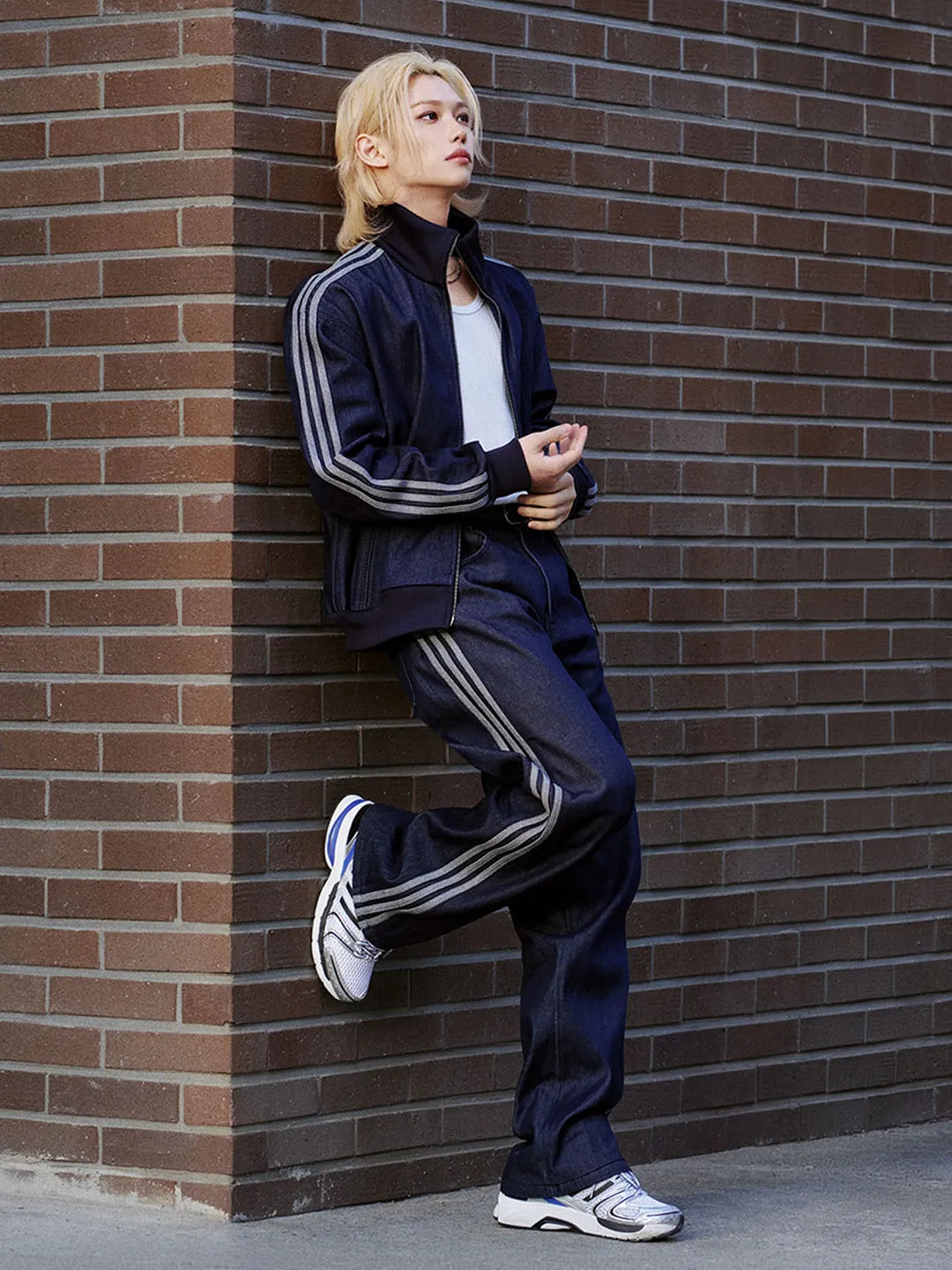 [Straykids Felix Worn] Adidas Adistar Control 5 Sneaker