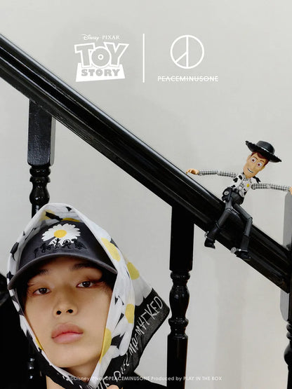 THE FIRST FAN - TOY STORY X G-DRAGON PEACEMINUSONE (JACKETS)