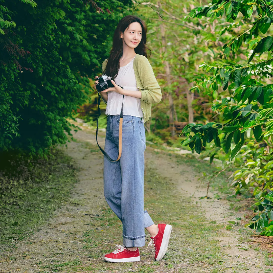 [Lim Yoona X LE MOUTON] Buddy Sneakers