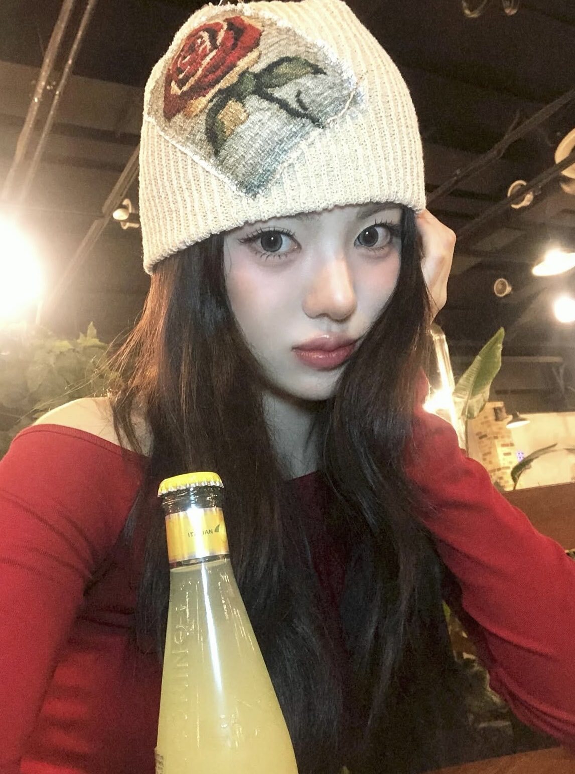 [KiiiKiii Sui Worn] THE GREATEST Rose Patch Beanie