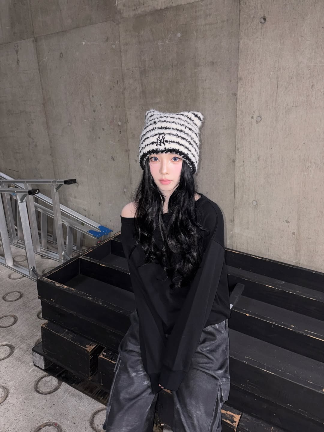 [Aespa Karina & TWS Pick] MLB Striped Meow Beanie New York Yankees