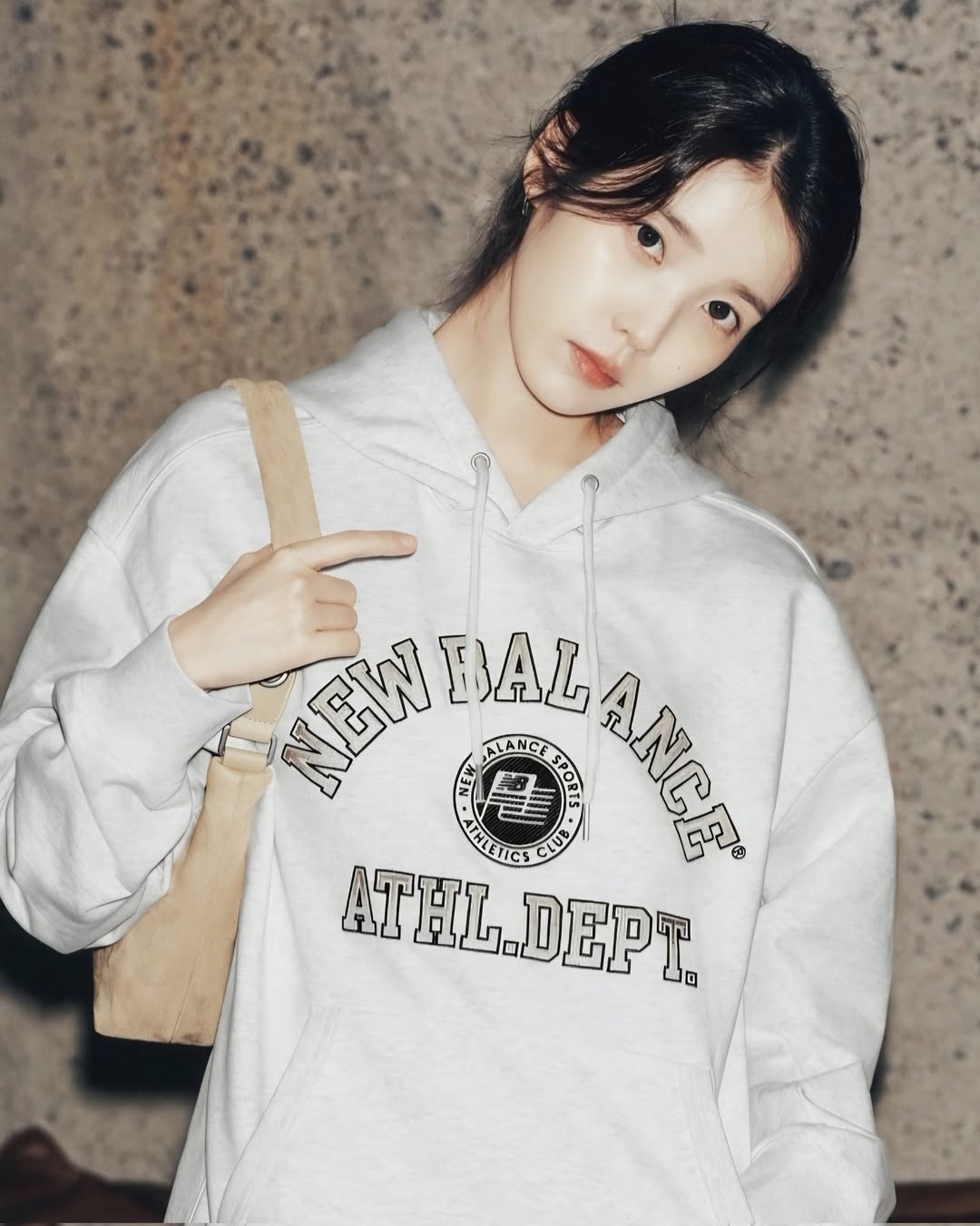 [IU Worn] 25FW New Balance UNI College Club Hoodie (Semi Over Fit)