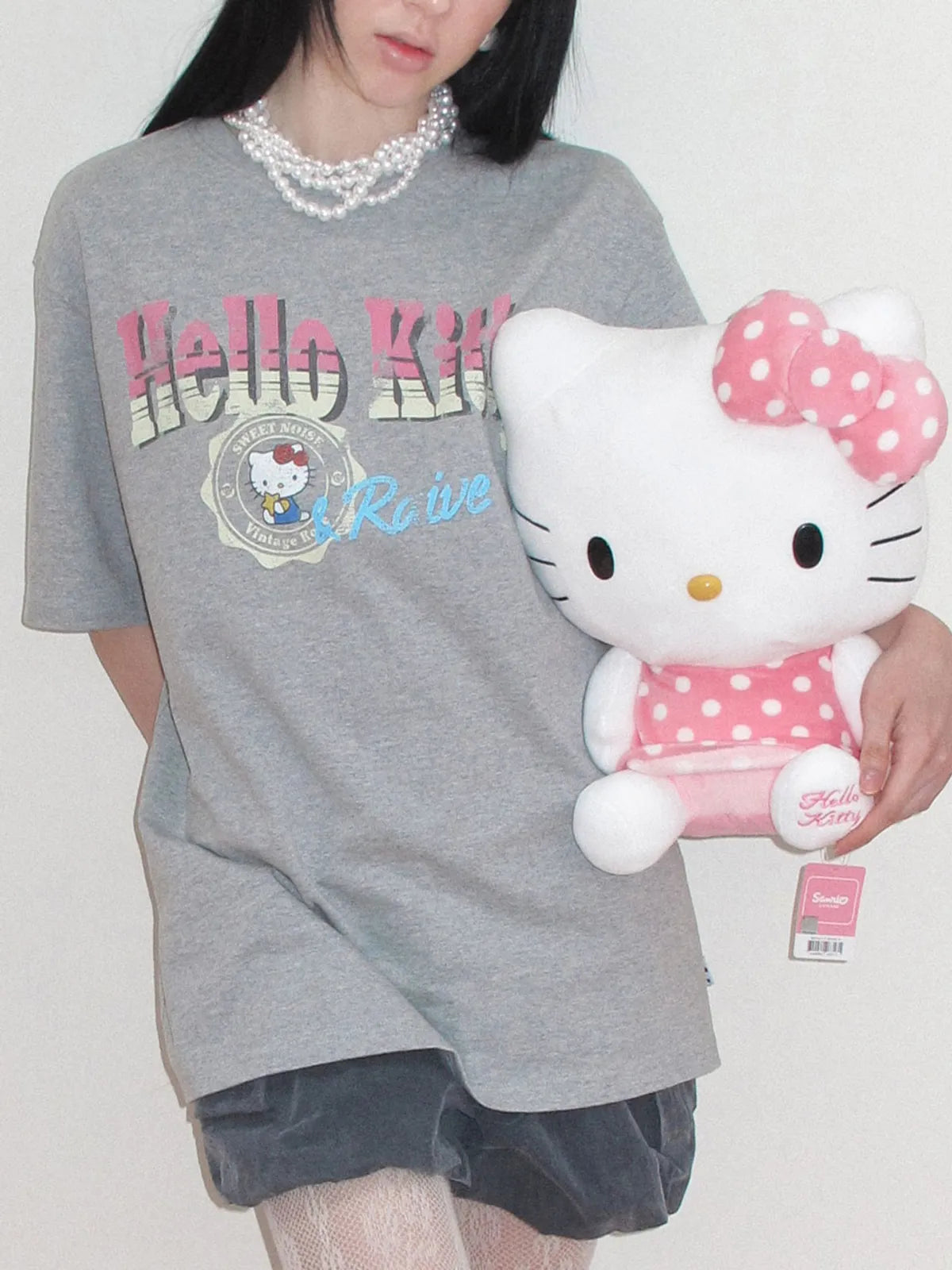 RAIVE X HELLO KITTY - Stamp Graphic T-shirt